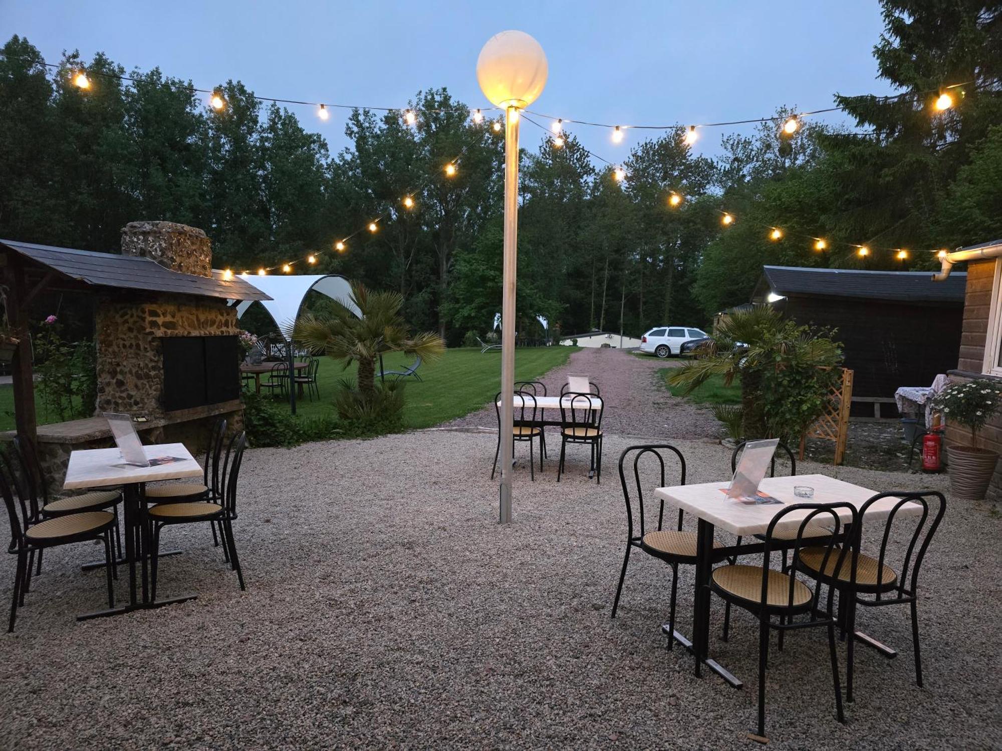 Clos Des Monts Saint-Martin-des-Besaces Esterno foto